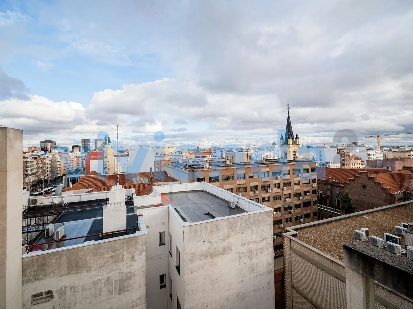 Piso en Barrio Vallehermoso - Foto 9