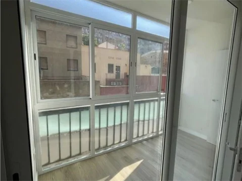 Piso en  Carrer de la Mare de Déu de Port 281 - Foto 6