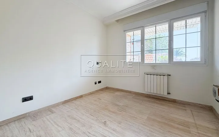 Chalet adosado en Calle de Ángel Cavero, Conde Orgaz-Piovera - Foto 6