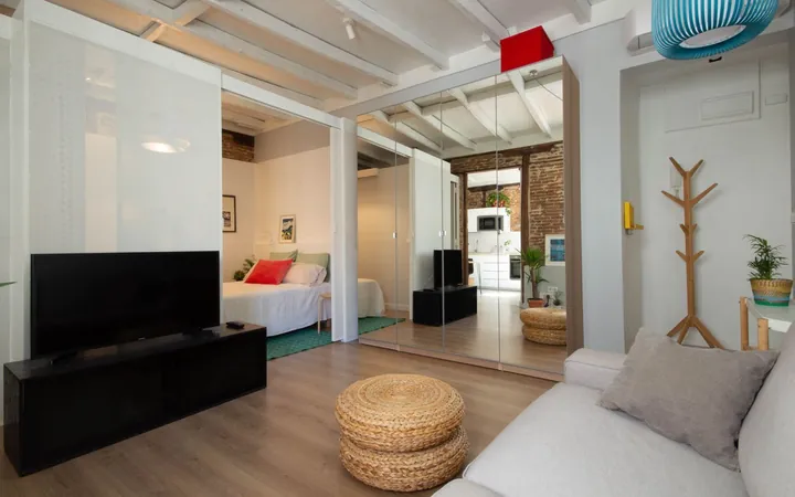 Piso en Calle de Lavapiés, 42, Lavapiés-Embajadores - Foto 1
