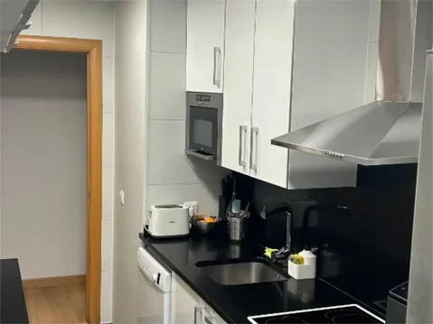 Piso en  Calle de Fermín Caballero 89 - Foto 9