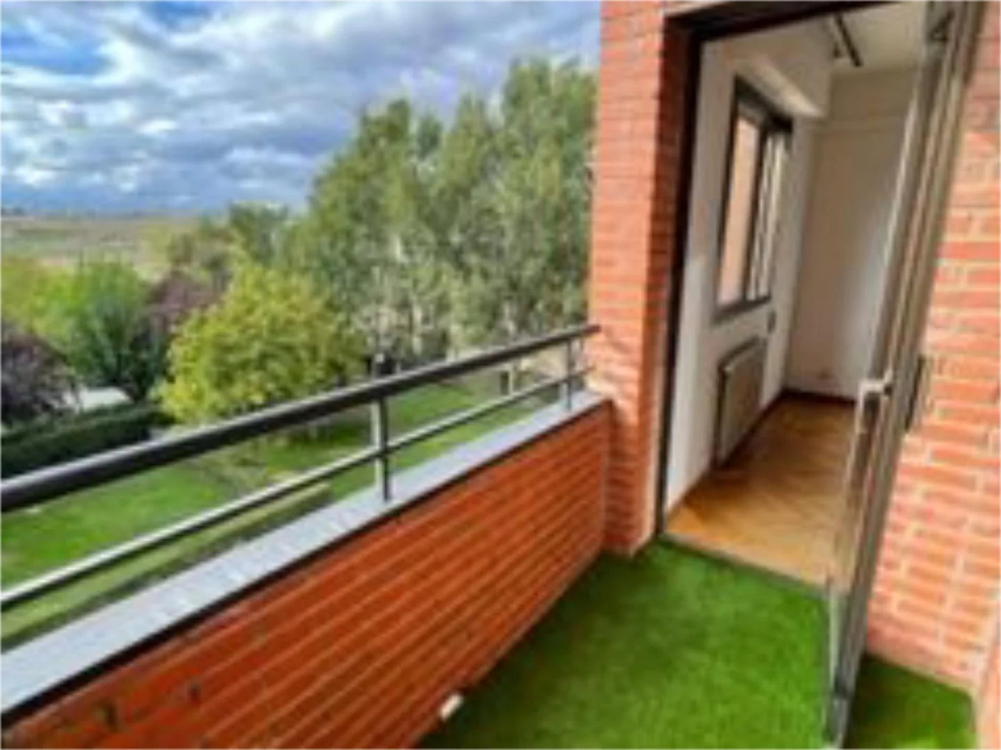 Piso en  Calle de Rosalía de Castro 75 - Foto 3