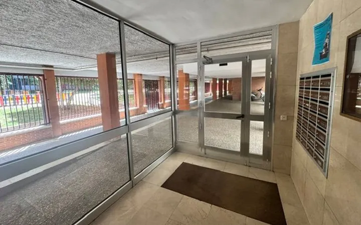 Piso en Ricardo Beltran y Rozpide, Zofío - Foto 2