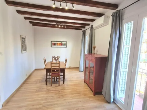 Piso en  Carrer de la Independència 292 - Foto 3