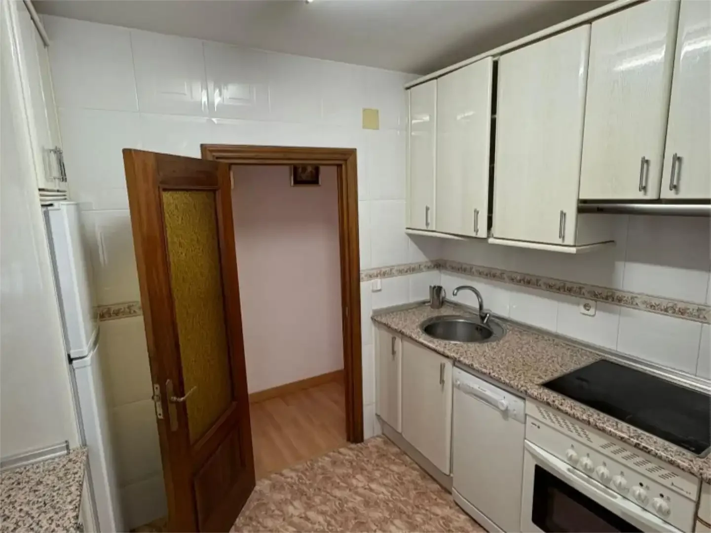 Piso en  Calle del Mar de Aral 3 - Foto 17