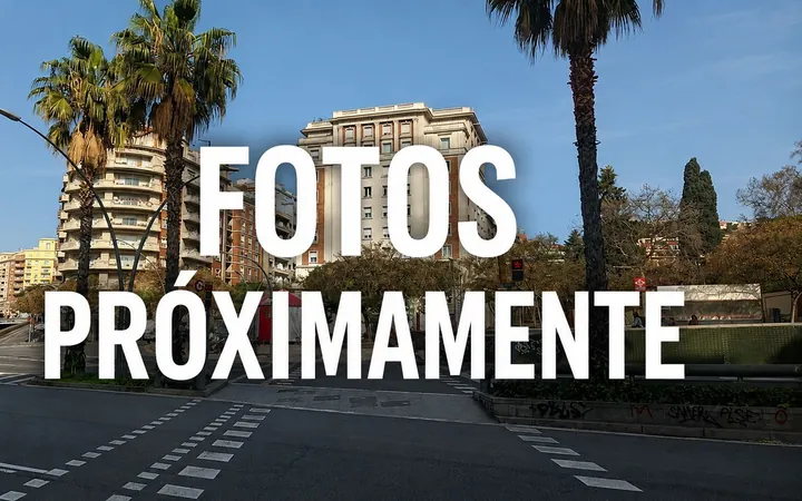Piso en Calle de l'Alcalde de Móstoles, 12, El Baix Guinardó - Foto 1