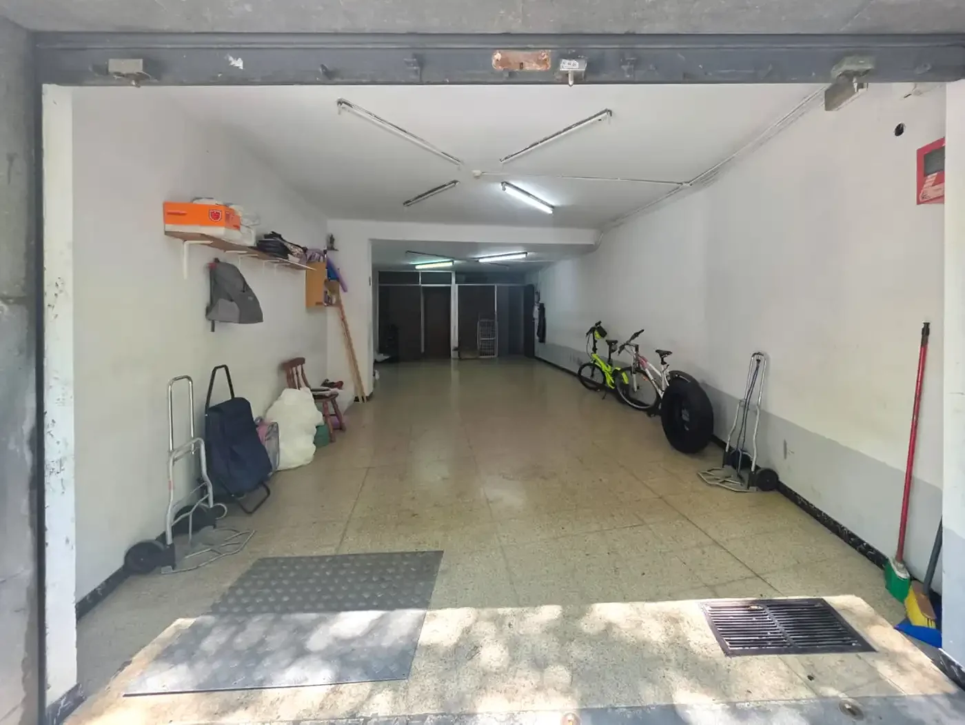 Local comercial en  Carrer de Josep Estivill 33 - Foto 4