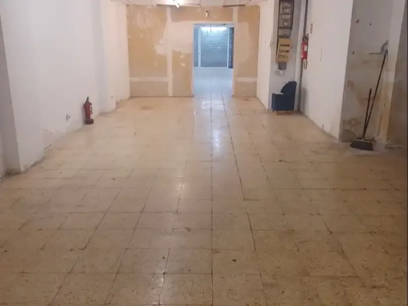 Local comercial en  Carrer de Sugranyes 1 - Foto 7