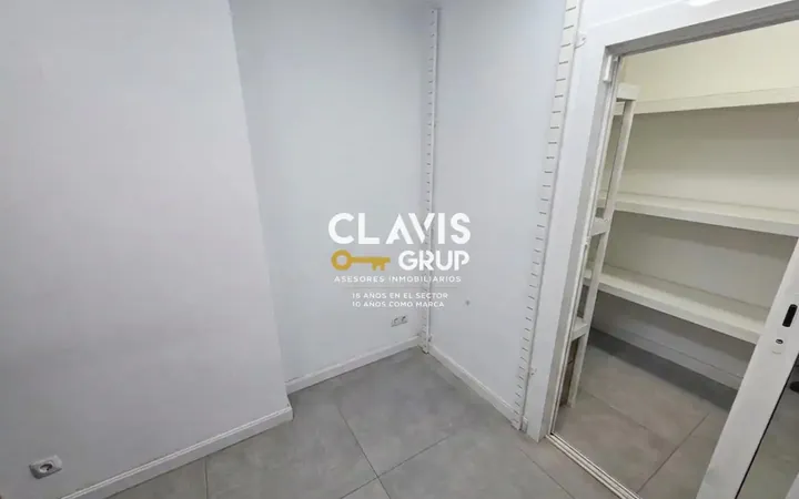 Local comercial en  Barcelona Capital - Foto 12