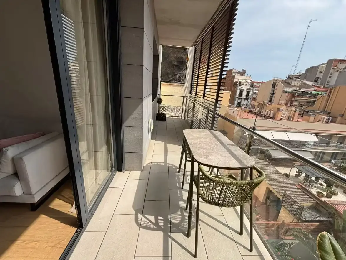 Piso en  Carrer de los Castillejos 391 - Foto 2