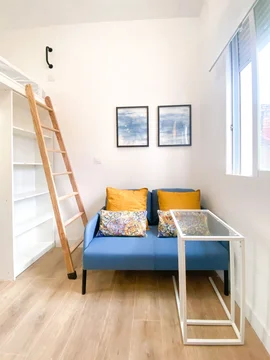 Estudio en calle de la Reina Mercedes, 6 - Foto 1