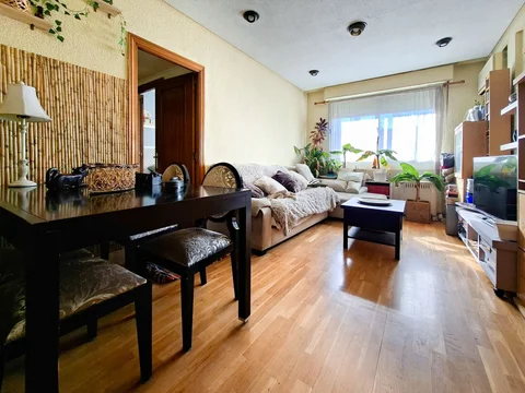 Piso en avenida de Daroca, 63 - Foto 2