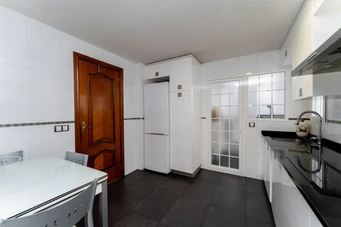 Piso en calle de Ramón Gómez de la Serna, 29 - Foto 4