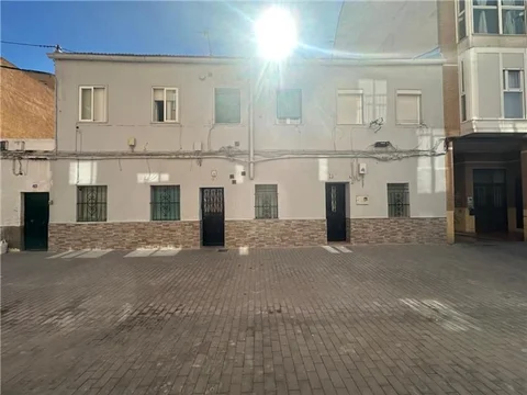 Edificio residencial en Calle del Sabanero, 1 - Foto 1