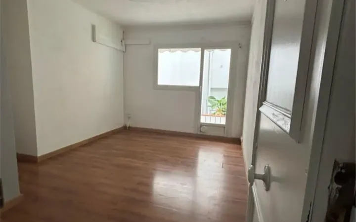 Piso en  Carrer de Josep Sangenís 46 - Foto 42