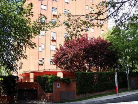 Piso en  Calle de Rosalía de Castro 75 - Foto 30