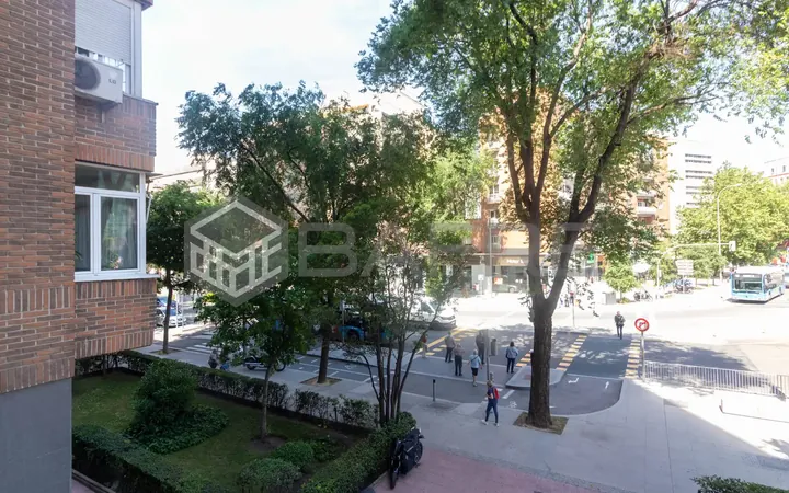 Piso en  Calle del Doctor Esquerdo - Foto 5