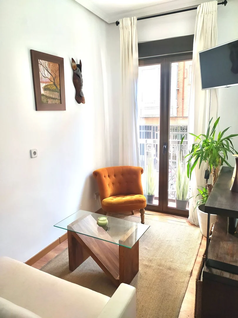 Piso en calle de Juan de Olías, 47 - Foto 1