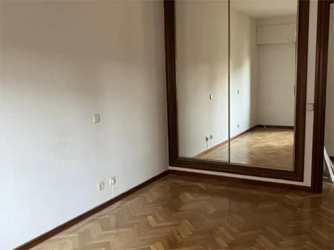 Piso en  Calle de Federico Moreno Torroba 1 - Foto 4