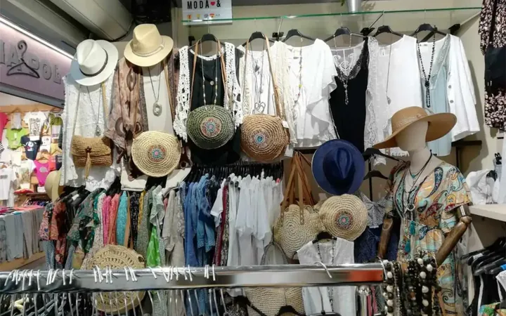 Local comercial en  Carrer del Comte d'Urgell 1 - Foto 3