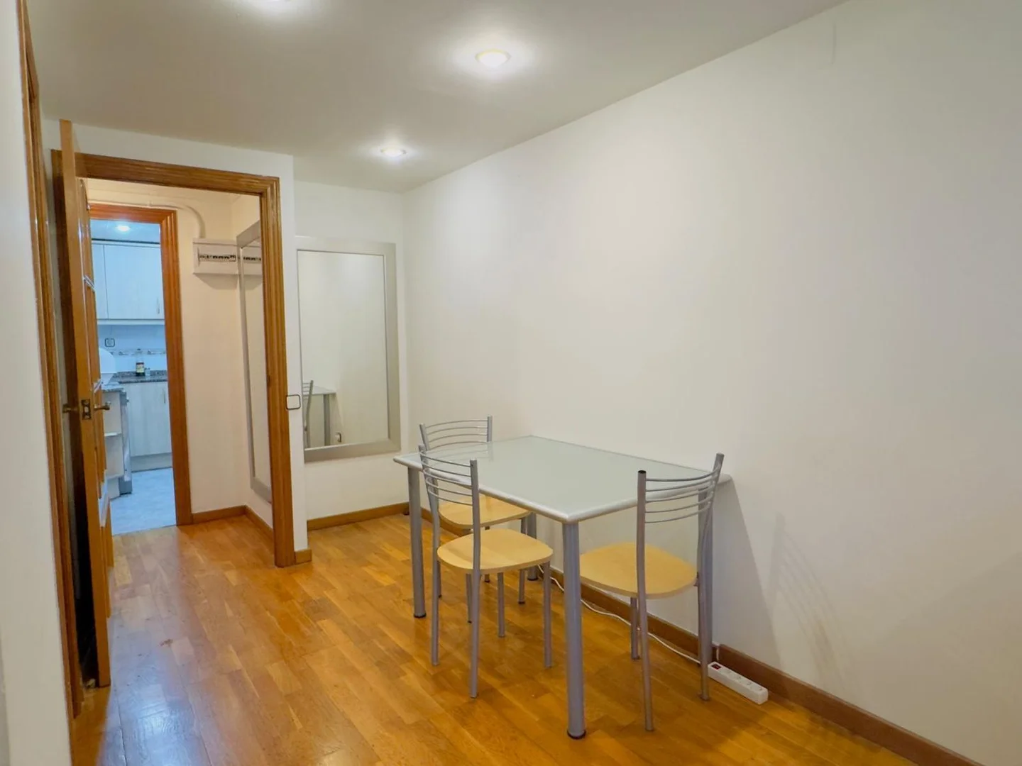 Piso en calle de Calàbria, 206 - Foto 6