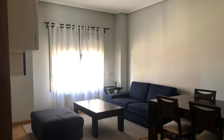 Piso en Calle del Divino Redentor, 20, Valdeacederas - Foto 1