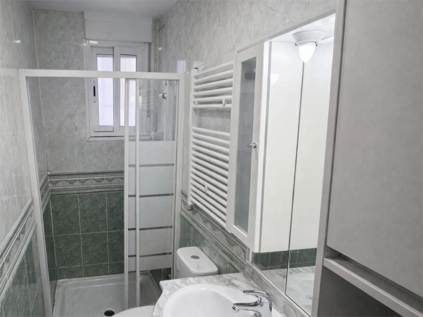 Piso en  Calle del Arroyo de la Media Legua 16 - Foto 39