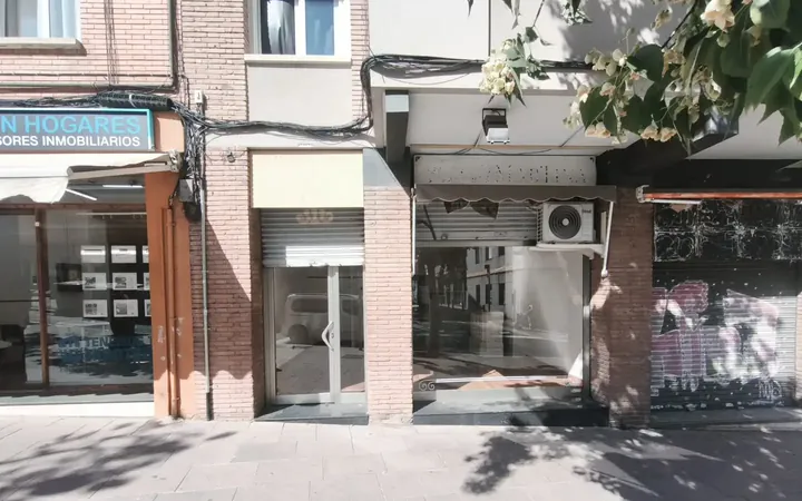 Local comercial en  Carrer d'Argullós 86 - Foto 5