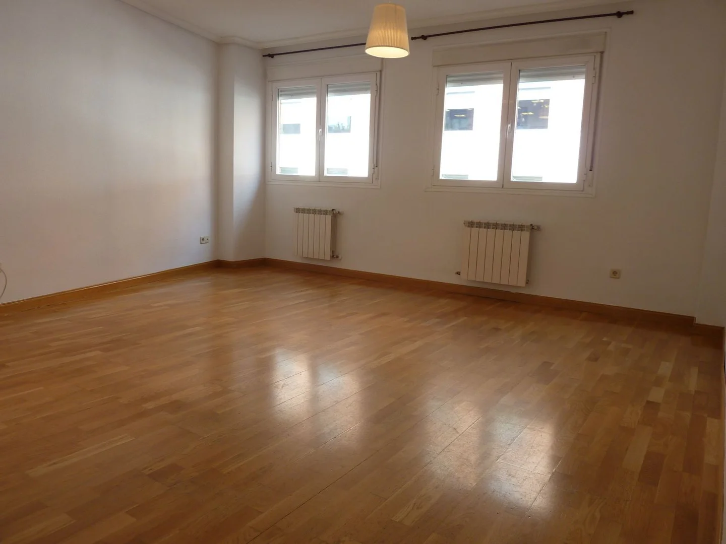 Piso en calle Juan de Vera, 31