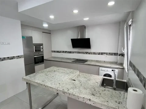 Piso en  Calle de Clara del Rey 50 - Foto 9