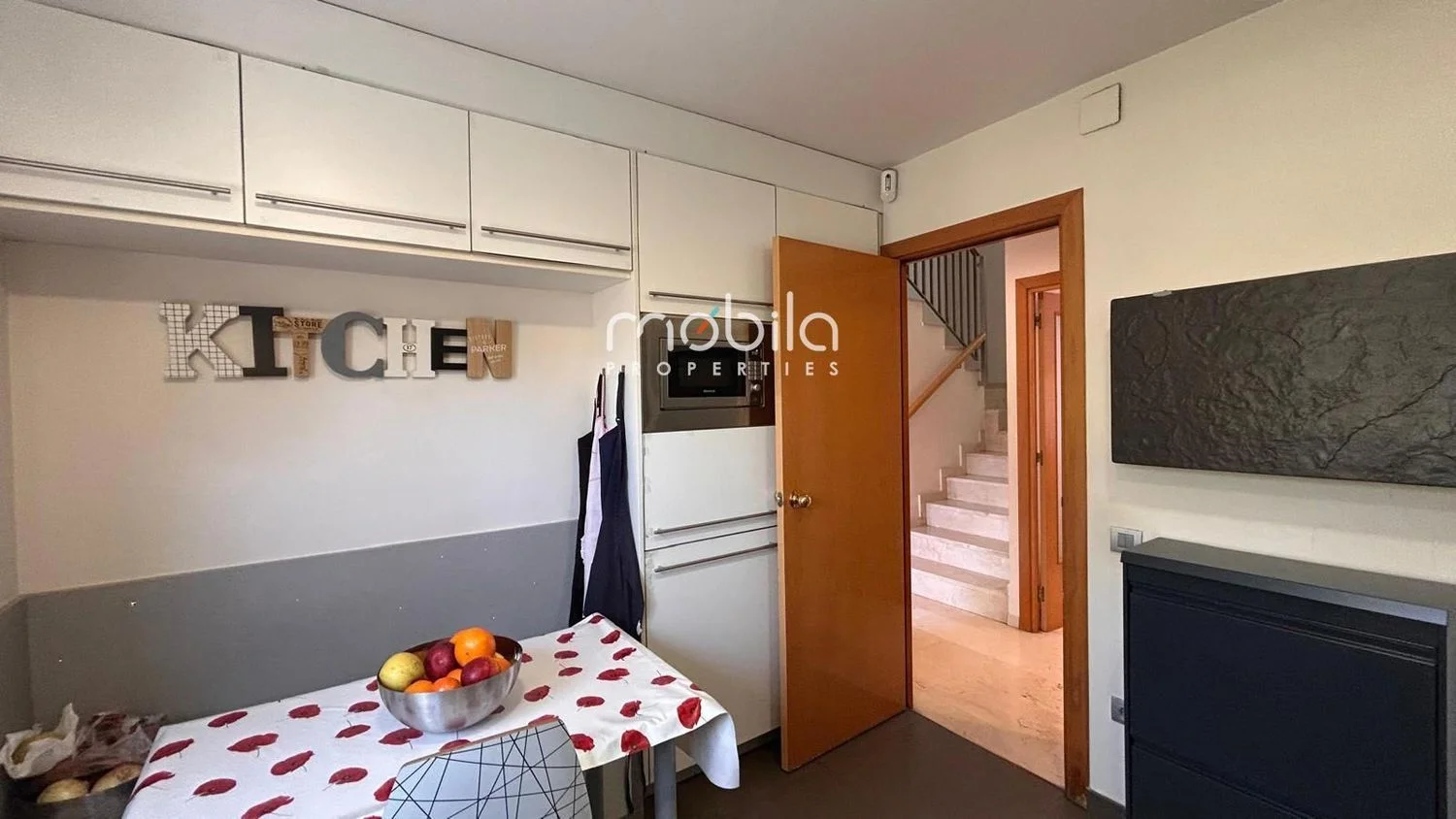Chalet adosado en Calle de Jaén - Foto 10