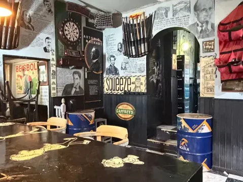 Local comercial en  Calle de Mauricio Legendre 3 - Foto 5