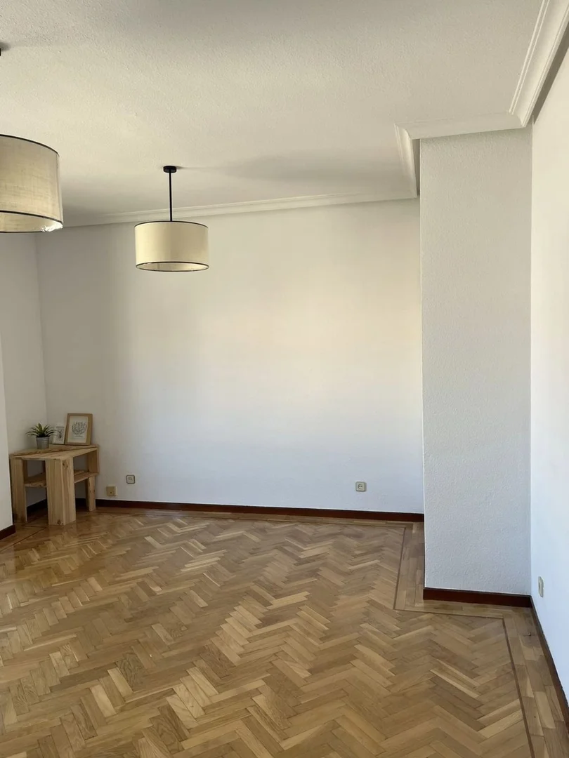 Piso en calle de Federico Moreno Torroba, 1 - Foto 2