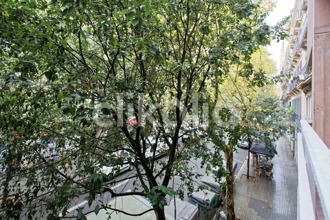 Piso en calle de Trafalgar - Foto 48