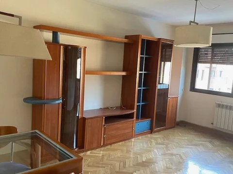 Piso en calle de María Sevilla Diago, 38 - Foto 4