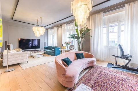 Piso en calle de Fuencarral - Foto 1