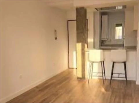 Piso en  Plaza de Redondela 12 - Foto 1