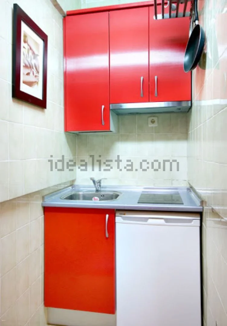 Estudio en plaza de los Mostenses, 11 - Foto 3