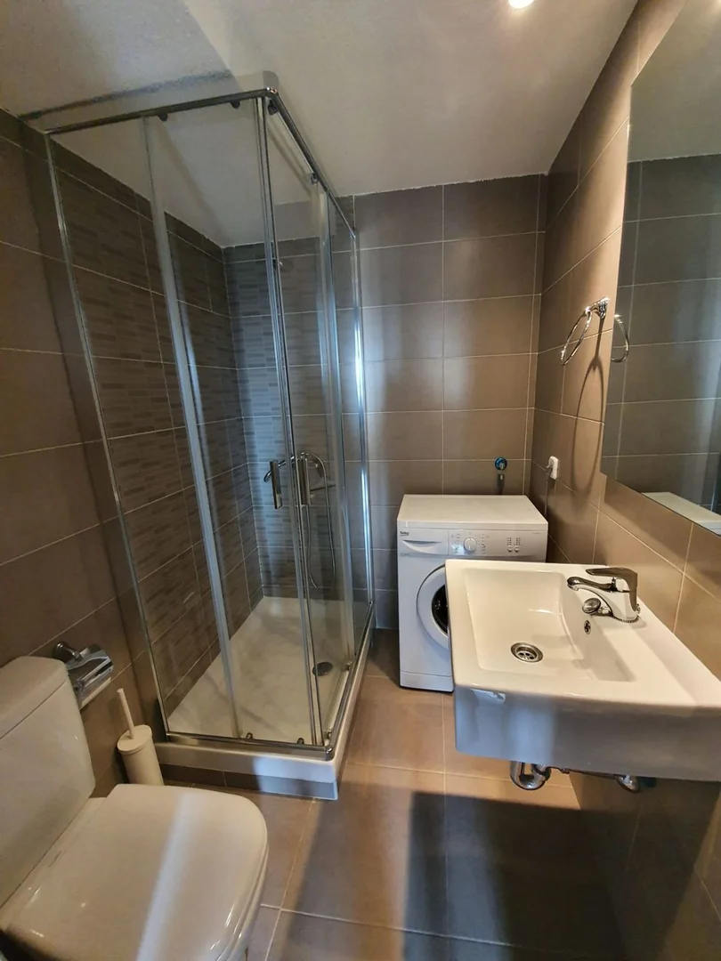 Piso en Infanta Mercedes, 81 - Foto 2