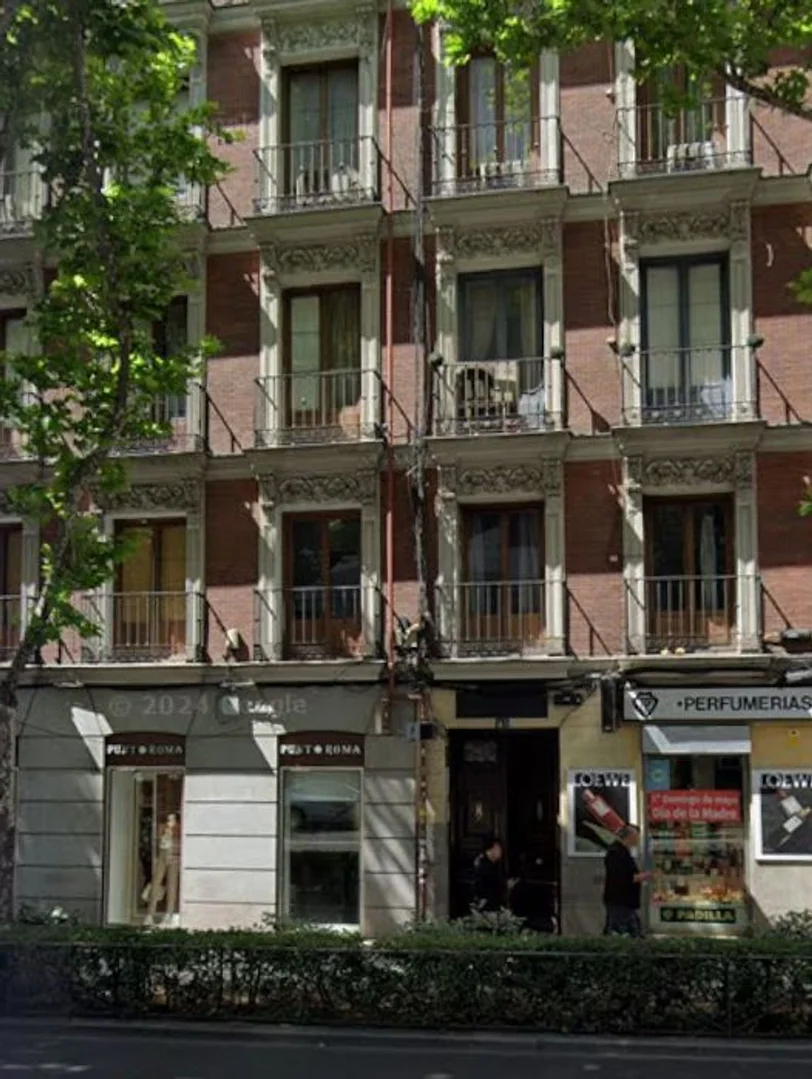 Estudio en calle de la Princesa, 45 - Foto 1