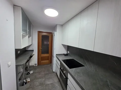 Piso en  Calle de Luis de Hoyos Sainz 18 - Foto 4