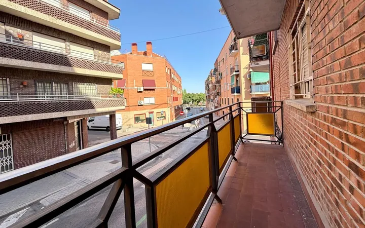 Piso en Calle de los Monederos, Moscardó - Foto 1