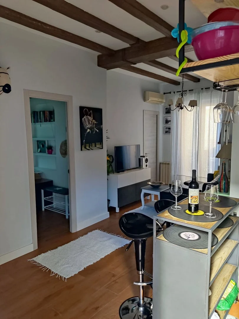 Piso en calle de Doña Berenguela, 19 - Foto 3