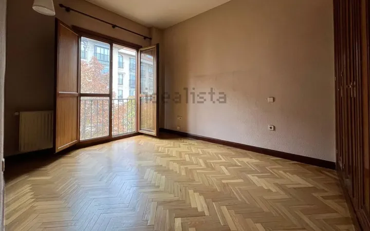 Piso en Plaza de la Virgen de la Paloma, Palacio - Foto 2