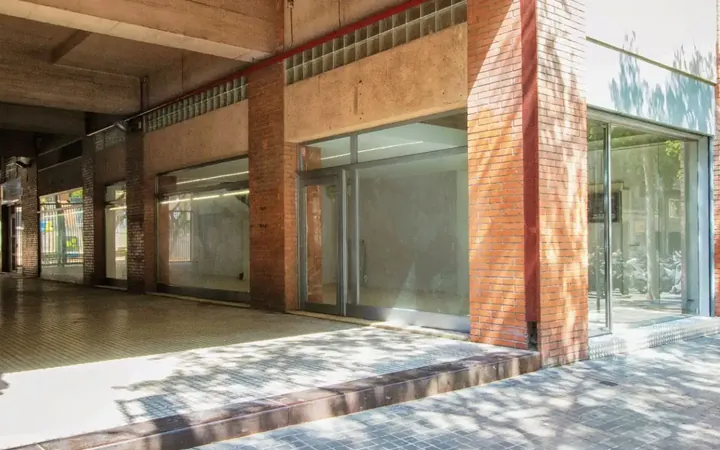 Local comercial en  Carrer de València 637 - Foto 2