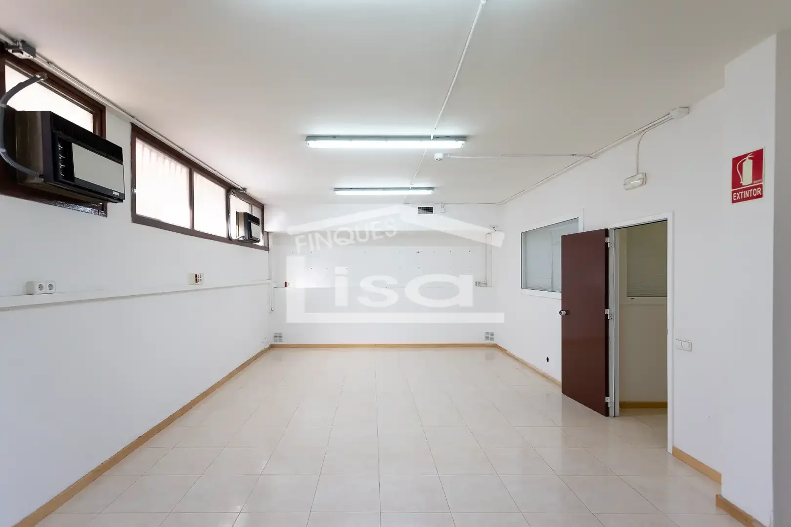 Local comercial en  Carrer de Portugal - Foto 38