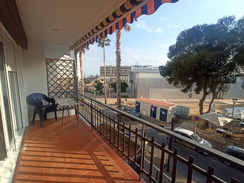 Piso en Calle de Víctor Català, 1 - Foto 1