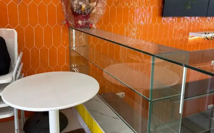 Local comercial en  Carrer de Mallorca 372 - Foto 3