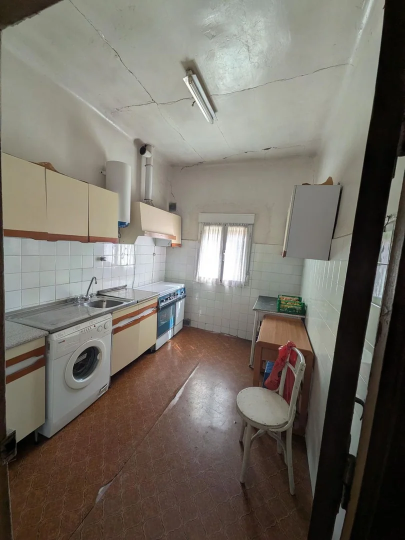 Edificio de uso mixto en Abrantes - Foto 6