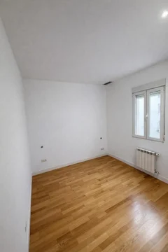 Piso en  Calle de Antonio Acuña 25 - Foto 4